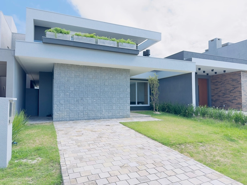 EXCELENTE CASA ALTO PADRÃO EM CONDOMÍNIO: 2ª foto da galeria de imagens do imóvel