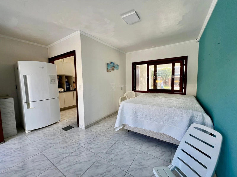Casa com piscina próxima ao mar: 10ª foto da galeria de imagens do imóvel