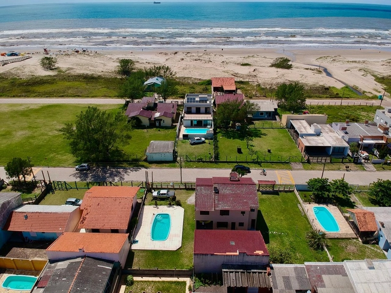 EXCELENTE CVASA DE PRAIA PERTINHO DO MAR: 2ª foto da galeria de imagens do imóvel
