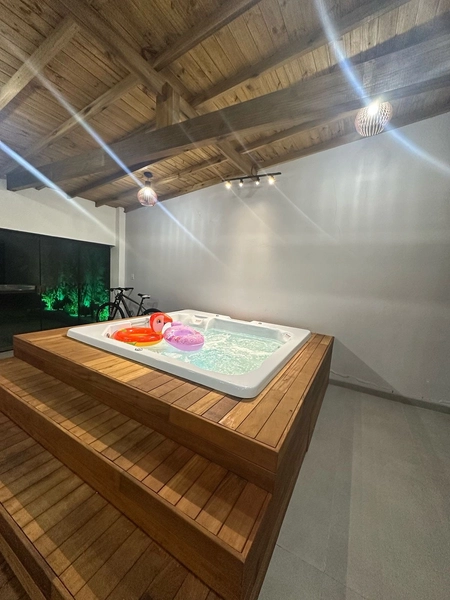 BELÍSSIMA CASA TÉRREA COM JACUZZI : 23ª foto da galeria de imagens do imóvel