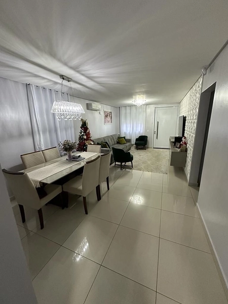 BELÍSSIMA CASA TÉRREA COM JACUZZI : 4ª foto da galeria de imagens do imóvel