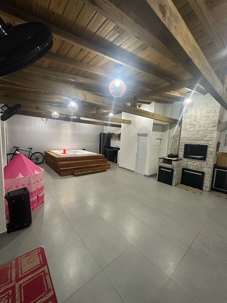 BELÍSSIMA CASA TÉRREA COM JACUZZI : 18ª foto da galeria de imagens do imóvel