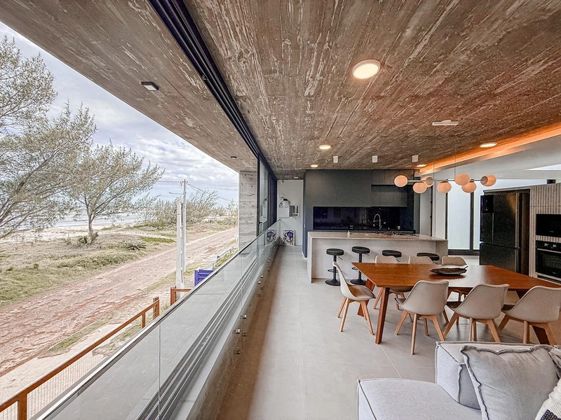 EXCELENTE CASA ALTO PADRÃO COM PISCINA : 21ª foto da galeria de imagens do imóvel