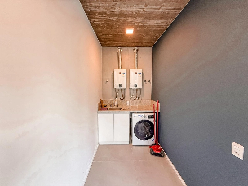 EXCELENTE CASA ALTO PADRÃO COM PISCINA : 11ª foto da galeria de imagens do imóvel