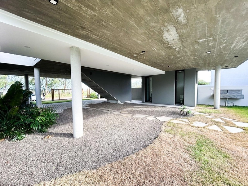 EXCELENTE CASA ALTO PADRÃO COM PISCINA : 55ª foto da galeria de imagens do imóvel