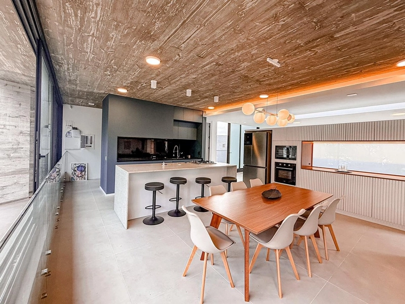 EXCELENTE CASA ALTO PADRÃO COM PISCINA : 18ª foto da galeria de imagens do imóvel