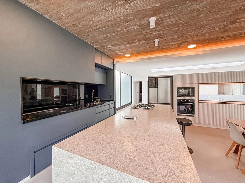 EXCELENTE CASA ALTO PADRÃO COM PISCINA : 12ª foto da galeria de imagens do imóvel