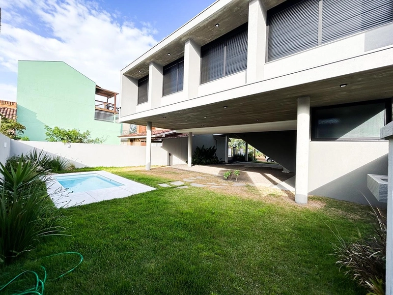 EXCELENTE CASA ALTO PADRÃO COM PISCINA : 61ª foto da galeria de imagens do imóvel