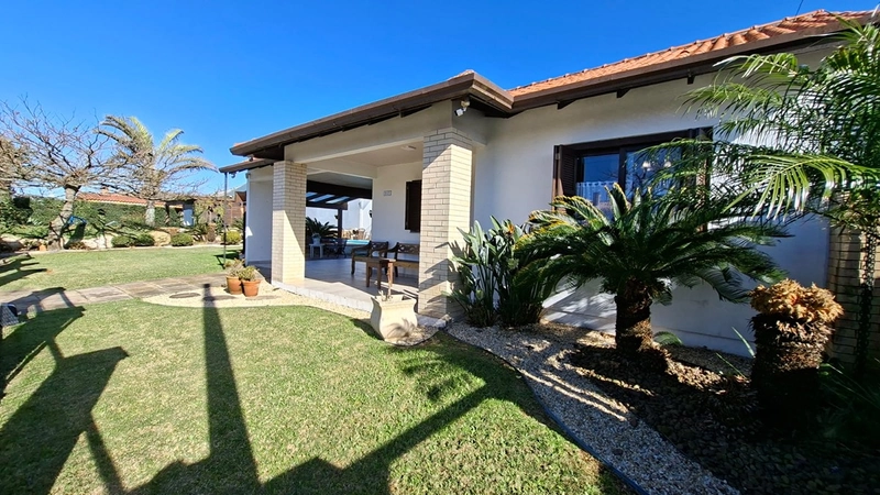 EXCELENTE CASA DE PRAIA: 2ª foto da galeria de imagens do imóvel