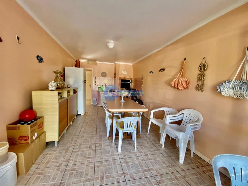 CASA DE PRAIA PRÓXIMA AO MAR: 13ª foto da galeria de imagens do imóvel