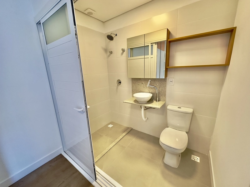 EXCELENTE CASA ALTO PADRÃO EM CONDOMÍNIO: 5ª foto da galeria de imagens do imóvel