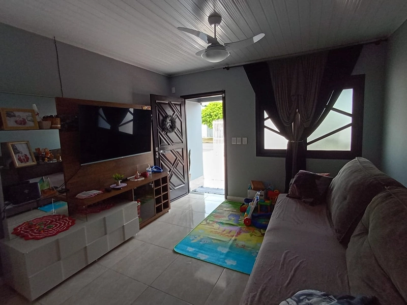 CASA DE PRAIA COM PISCINA : 8ª foto da galeria de imagens do imóvel