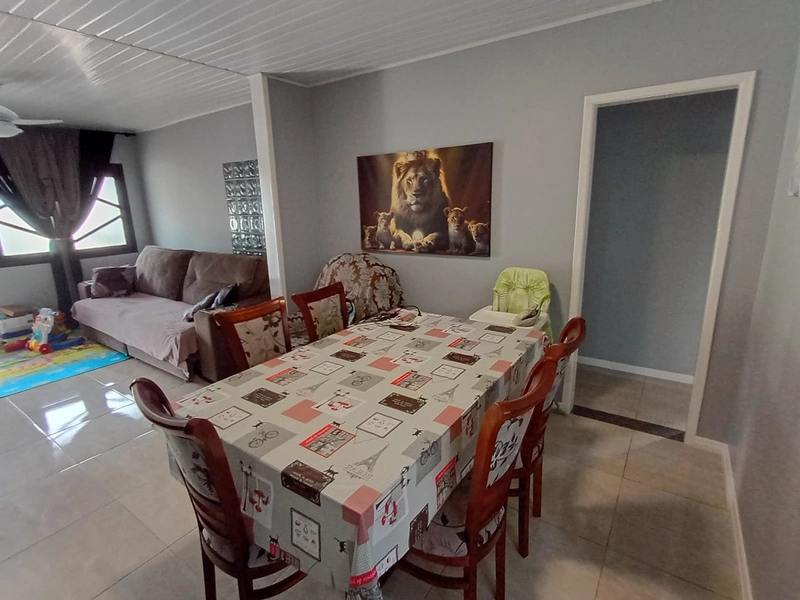 CASA DE PRAIA COM PISCINA : 4ª foto da galeria de imagens do imóvel