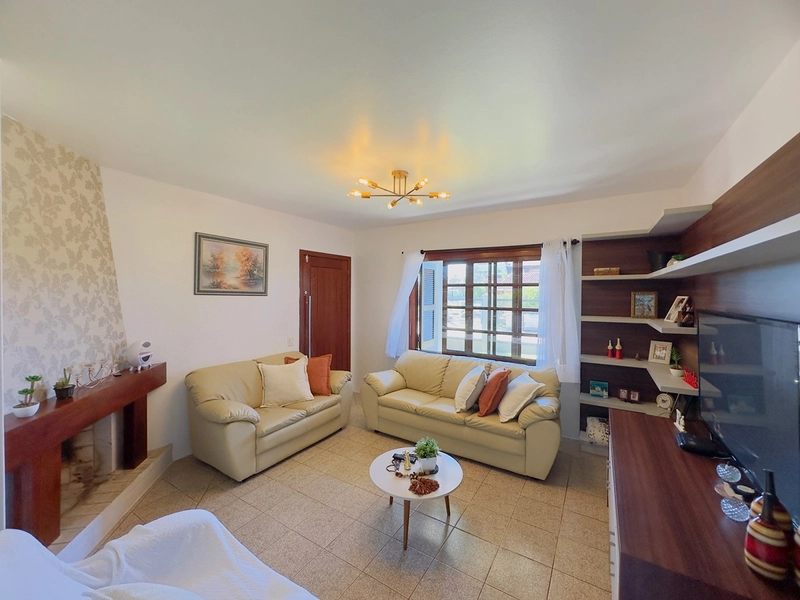 EXCELENTE CASA COM PISCINA: 19ª foto da galeria de imagens do imóvel