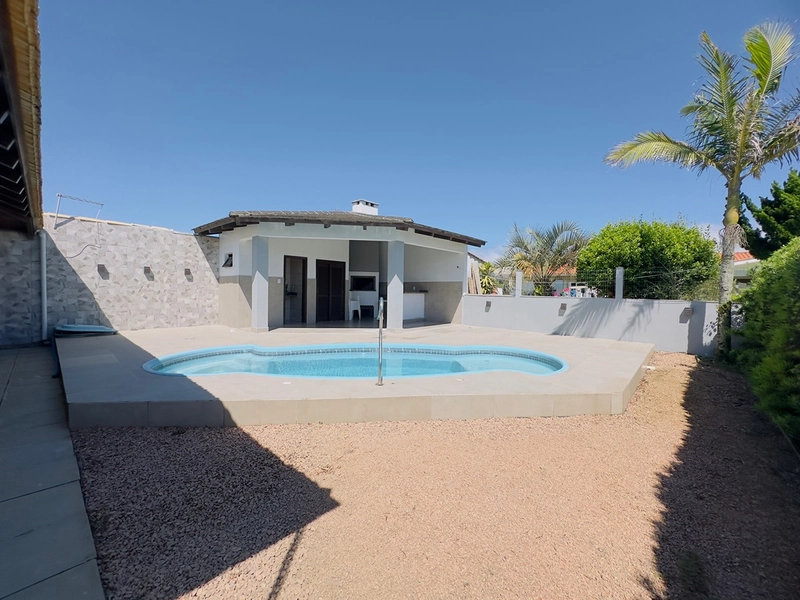 EXCELENTE CASA COM PISCINA: 12ª foto da galeria de imagens do imóvel