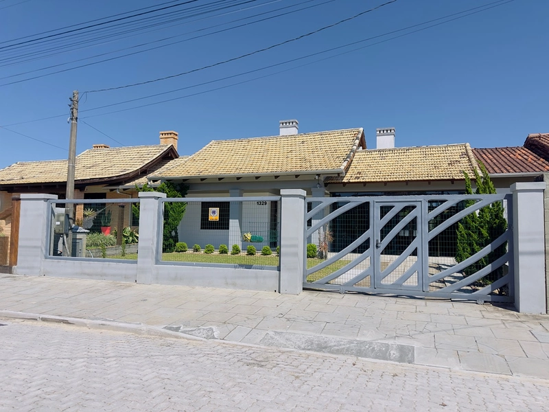 EXCELENTE CASA COM PISCINA: 2ª foto da galeria de imagens do imóvel