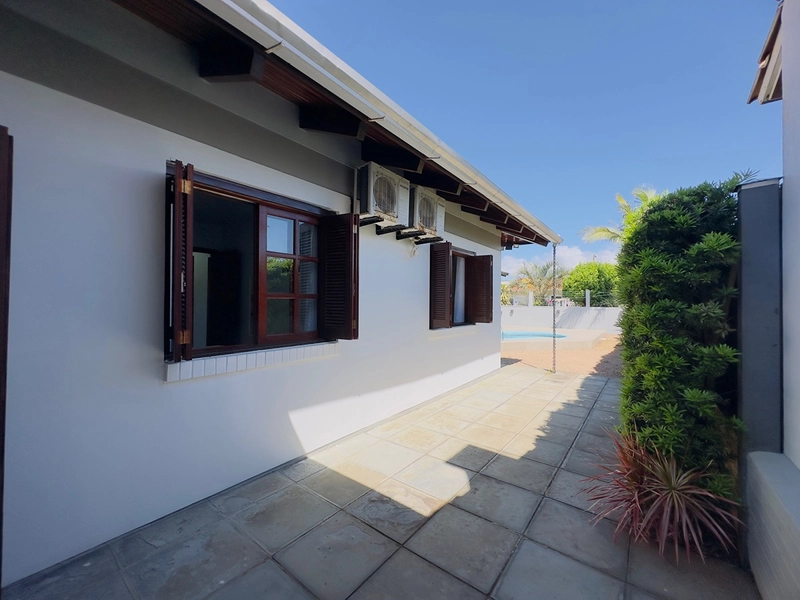 EXCELENTE CASA COM PISCINA: 7ª foto da galeria de imagens do imóvel