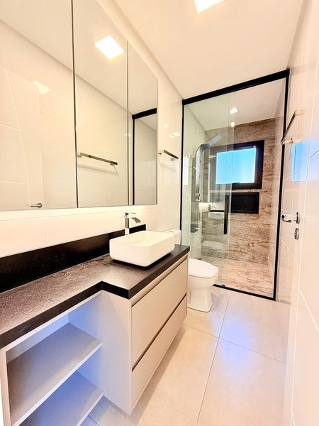 EXCELENTE CASA ALTO PADRÃO COM PISCINA : 7ª foto da galeria de imagens do imóvel