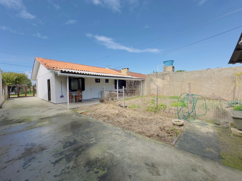 EXCELENTE CASA EM MADEIRA DE PRAIA REGIÃO DE MORADORES: 5ª foto da galeria de imagens do imóvel