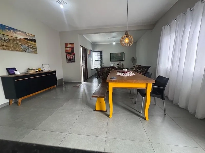 EXCELENTE CASA COM PISCINA: 16ª foto da galeria de imagens do imóvel