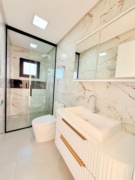 EXCELENTE CASA COM PISCINA: 8ª foto da galeria de imagens do imóvel
