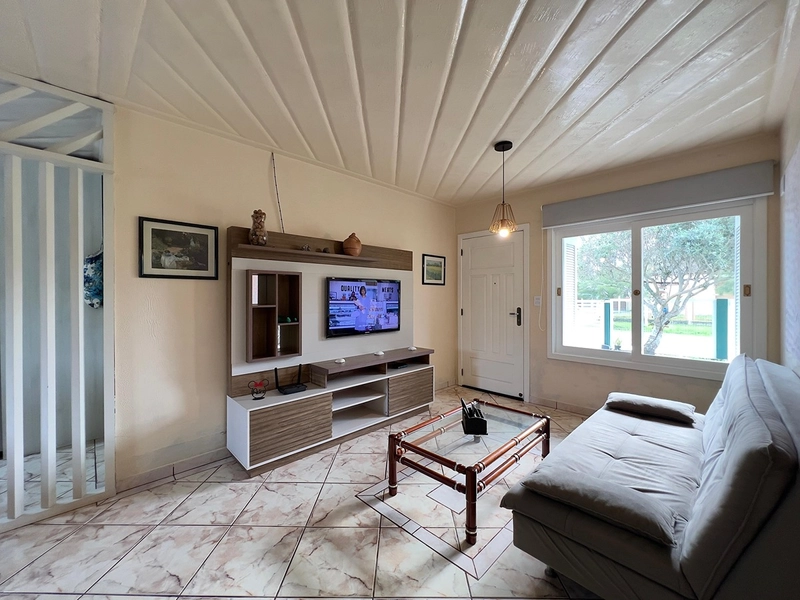 EXCELENTE CASA DE PRAIA PRÓXIMA AO MAR COM PISCINA: 61ª foto da galeria de imagens do imóvel