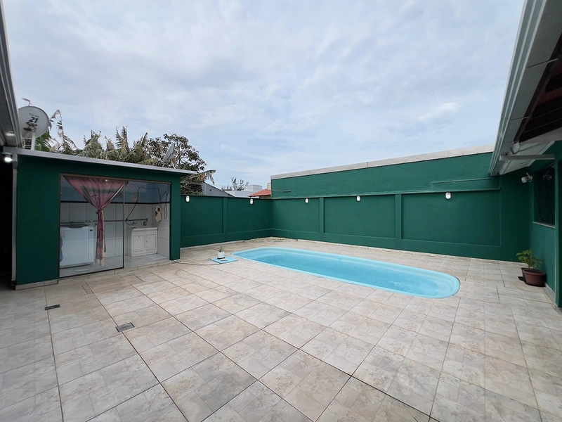 EXCELENTE CASA DE PRAIA PRÓXIMA AO MAR COM PISCINA: 45ª foto da galeria de imagens do imóvel