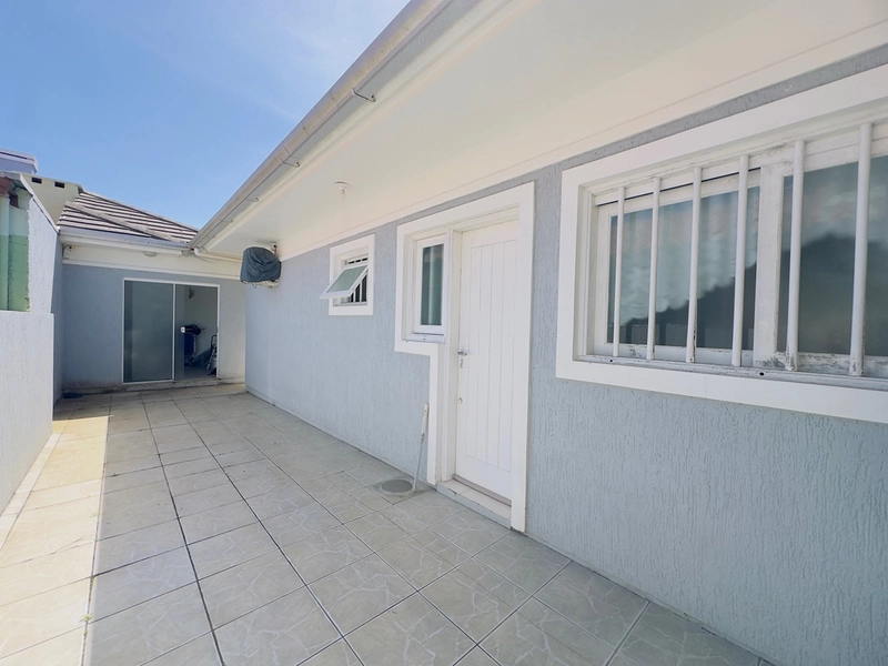 EXCELENTE CASA DE PRAIA EM LAJE PRÓXIMA AO MAR: 22ª foto da galeria de imagens do imóvel