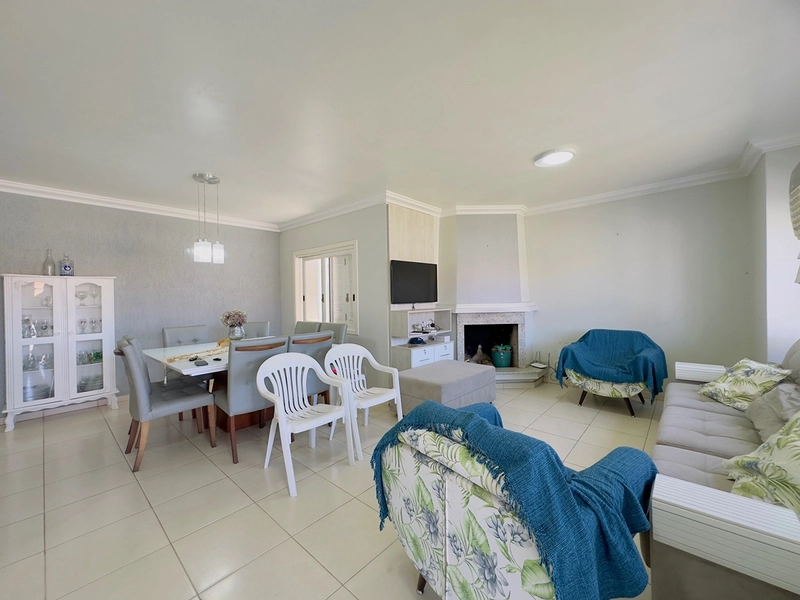 EXCELENTE CASA DE PRAIA EM LAJE PRÓXIMA AO MAR: 4ª foto da galeria de imagens do imóvel