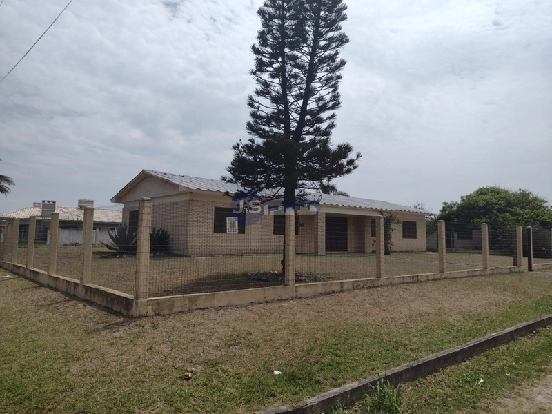 Excelente casa em lage com 2 terrenos: 1ª foto da galeria de imagens do imóvel