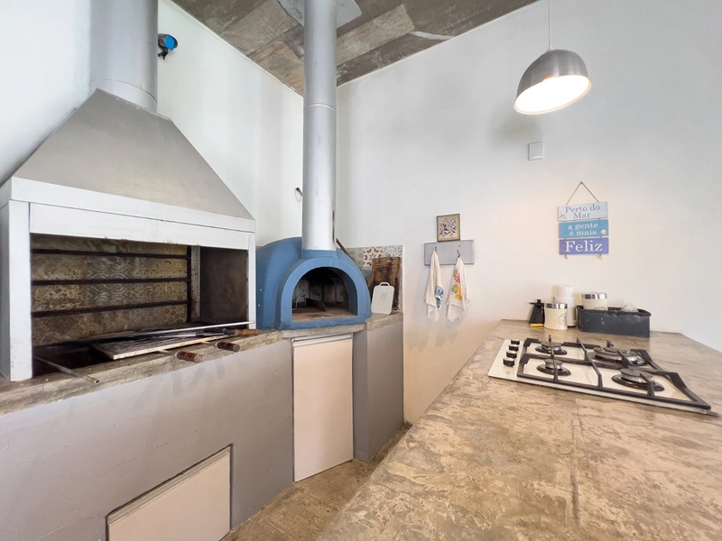 EXCELENTE CASA DE PRAIA COM PISCINA PRÓXIMA DO MAR: 21ª foto da galeria de imagens do imóvel