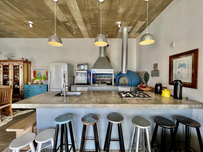 EXCELENTE CASA DE PRAIA COM PISCINA PRÓXIMA DO MAR: 12ª foto da galeria de imagens do imóvel