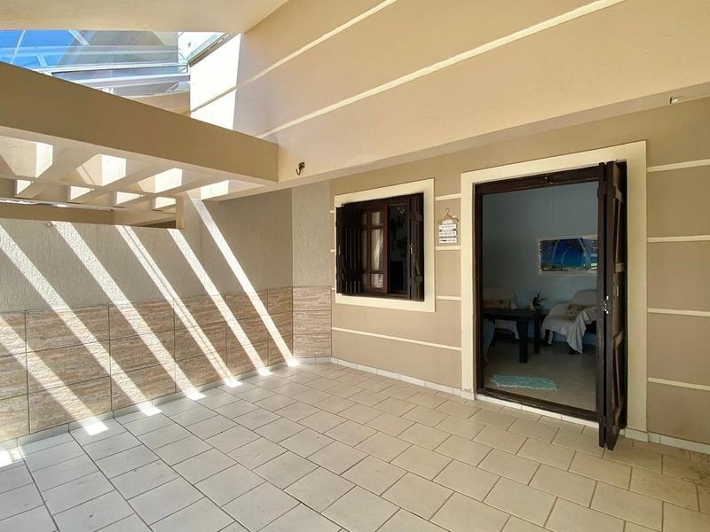 EXCELENTE CASA DE PRAIA PRÓXIMA AO MAR: 1ª foto da galeria de imagens do imóvel