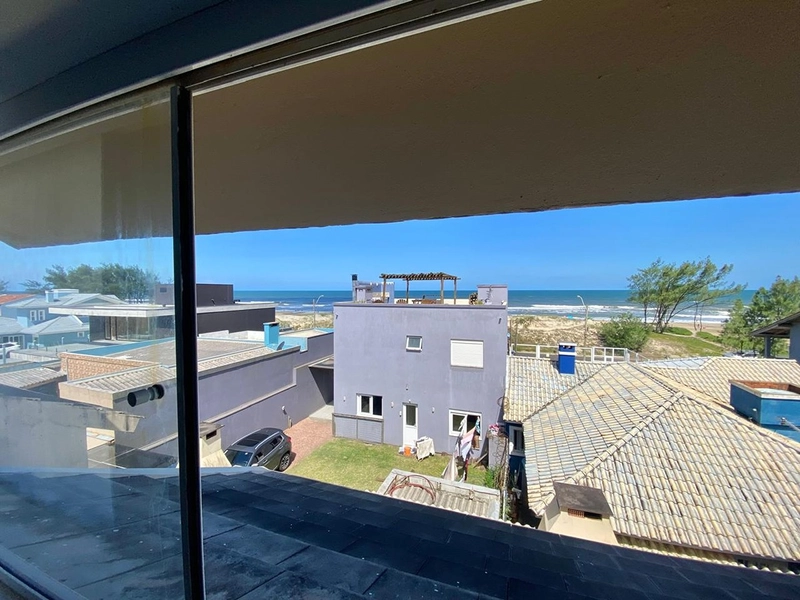 EXCELENTE CASA DE PRAIA PRÓXIMA AO MAR: 24ª foto da galeria de imagens do imóvel