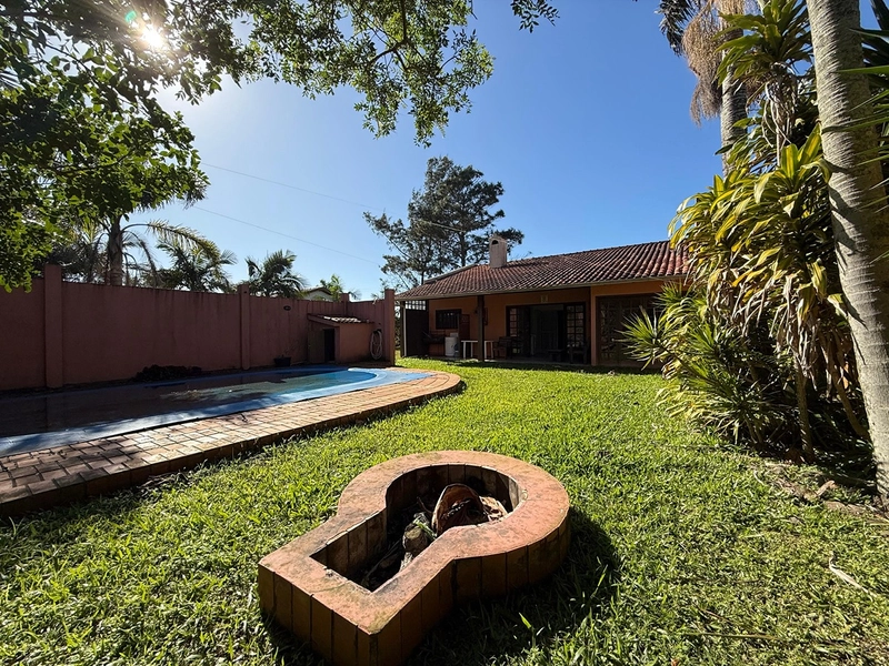 CASA DE PRAIA COM PISCINA E DOIS TERRENOS : 16ª foto da galeria de imagens do imóvel