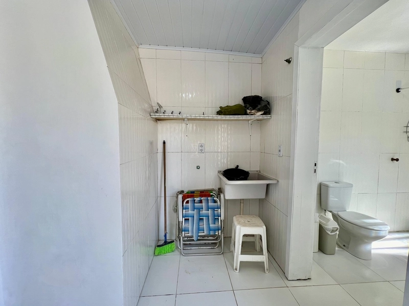 CASA DE PRAIA EM LAJE: 4ª foto da galeria de imagens do imóvel