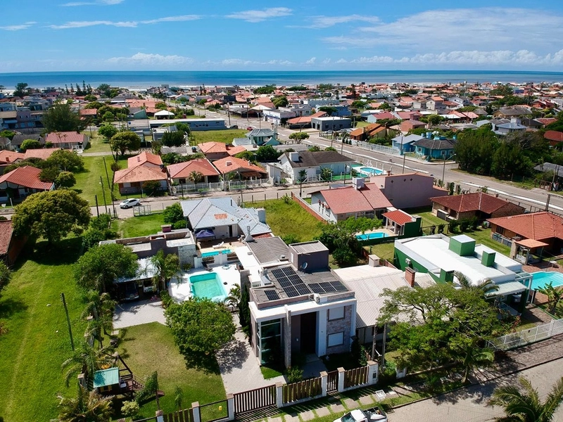 EXCELENTE CASA COM PISCINA: 16ª foto da galeria de imagens do imóvel