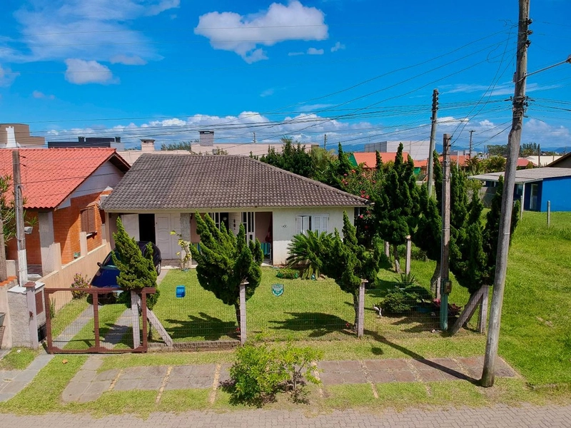 EXCELENTE CASA COM PISCINA: 4ª foto da galeria de imagens do imóvel