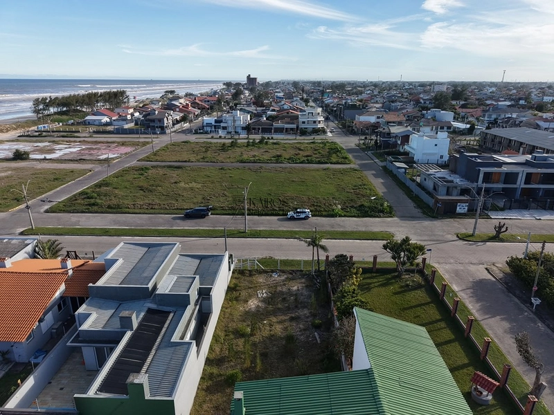 EXCELENTE TERRENO PRÓXIMO AO MAR: 6ª foto da galeria de imagens do imóvel