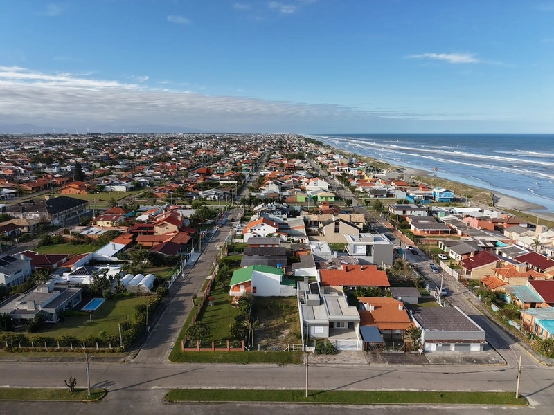 EXCELENTE TERRENO PRÓXIMO AO MAR: 7ª foto da galeria de imagens do imóvel