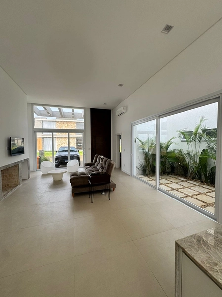 EXCELENTE CASA ALTO PADRÃO EM CONDOMÍNIO: 2ª foto da galeria de imagens do imóvel