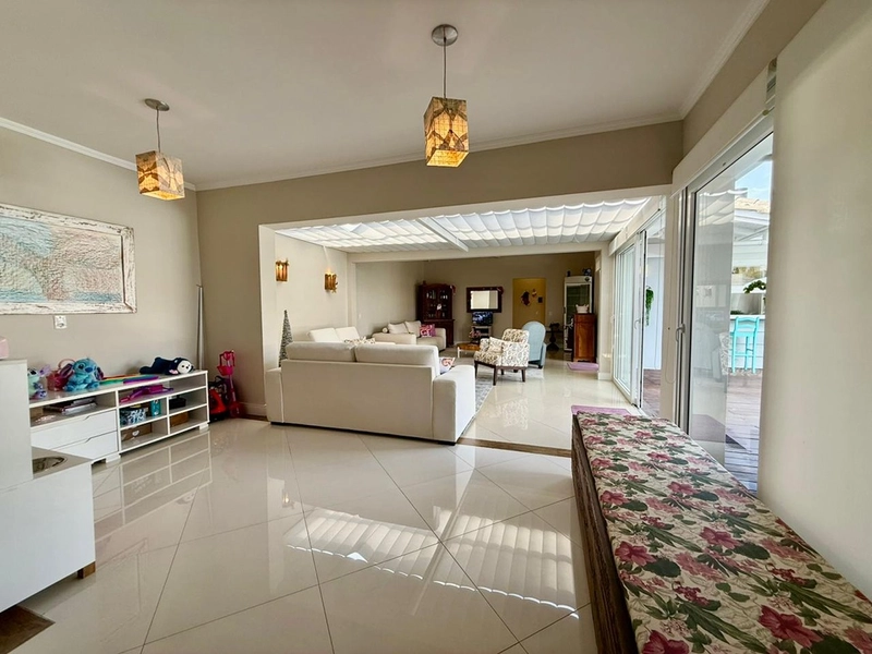 EXCELENTE CASA DE PRAIA PRÓXIMA AO MAR COM PISCINA: 21ª foto da galeria de imagens do imóvel