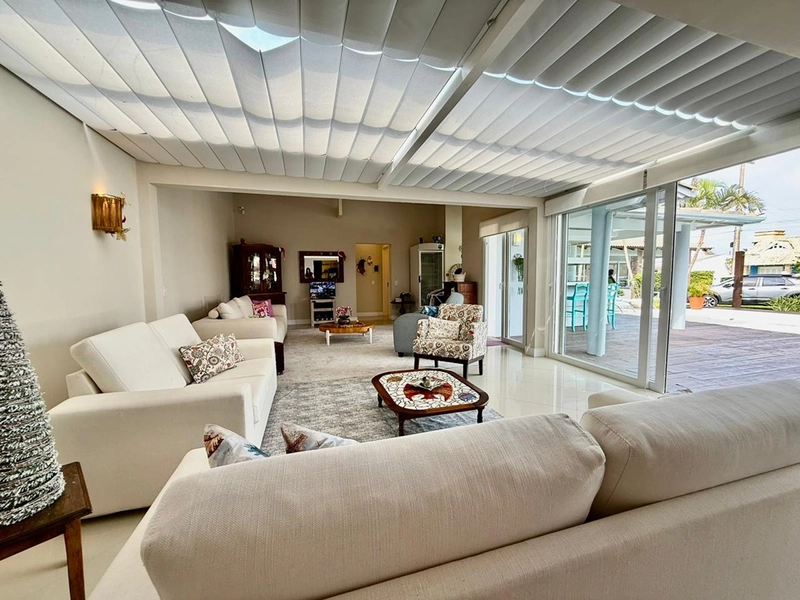 EXCELENTE CASA DE PRAIA PRÓXIMA AO MAR COM PISCINA: 22ª foto da galeria de imagens do imóvel