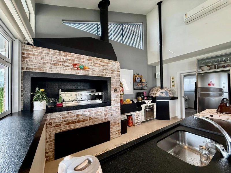 EXCELENTE CASA DE PRAIA PRÓXIMA AO MAR COM PISCINA: 45ª foto da galeria de imagens do imóvel