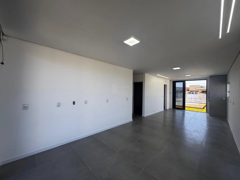 CASA DE PRAIA EM FASE DE ACABAMENTO: 6ª foto da galeria de imagens do imóvel