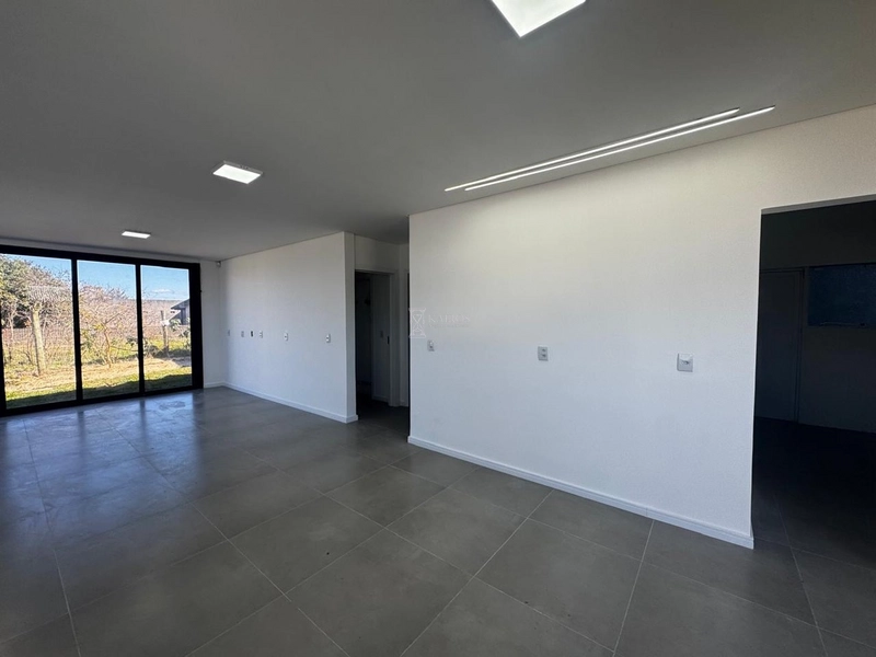 CASA DE PRAIA EM FASE DE ACABAMENTO: 3ª foto da galeria de imagens do imóvel