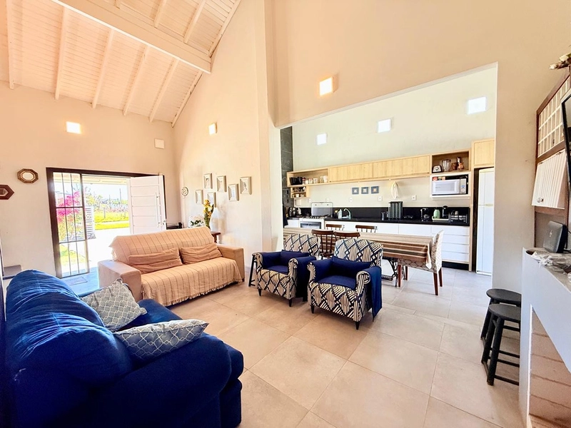 EXCELENTE CASA DE PRAIA PRÓXIMA AO MAR COM PISCINA: 14ª foto da galeria de imagens do imóvel