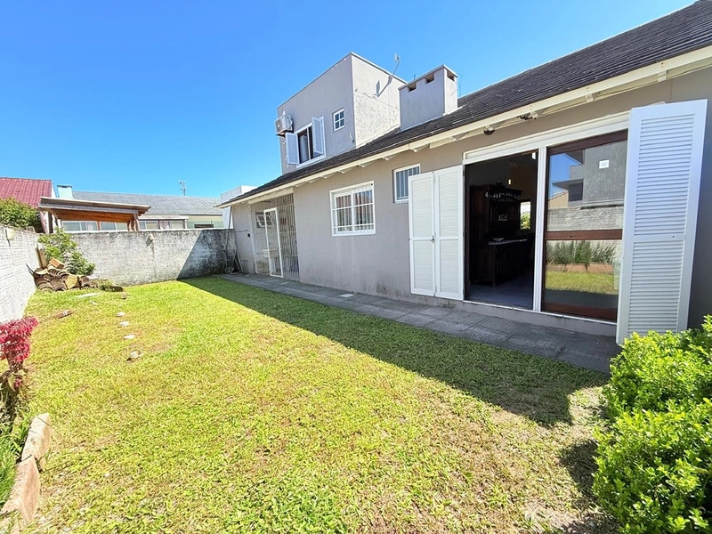 EXCELENTE CASA DE PRAIA PRÓXIMA AO MAR COM PISCINA: 44ª foto da galeria de imagens do imóvel