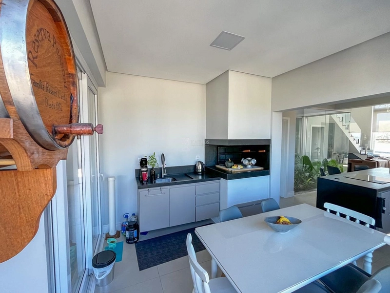 EXCELENTE CASA PRÓXIMA AO MAR: 5ª foto da galeria de imagens do imóvel