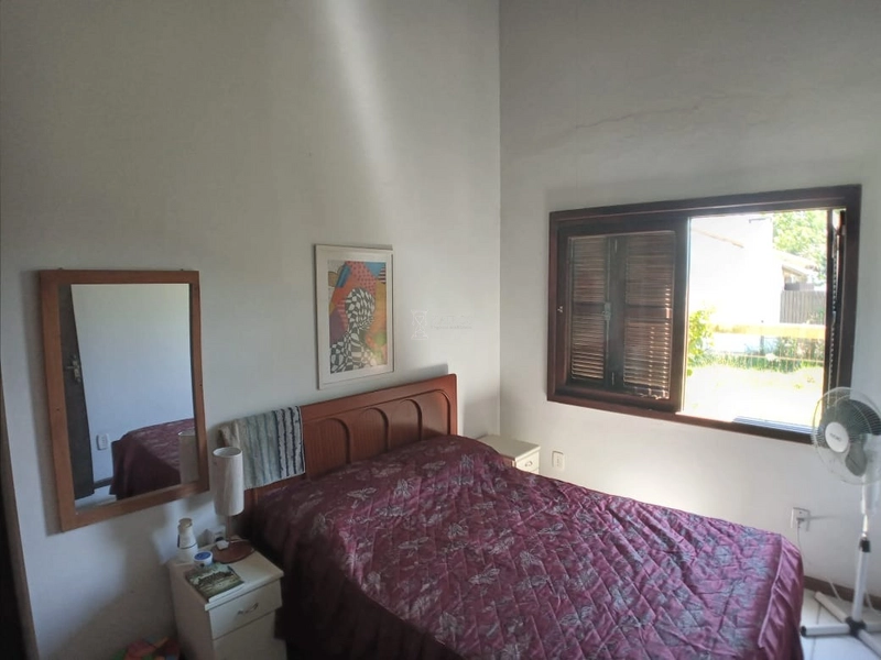 Casa de praia com 03 terrenos: 6ª foto da galeria de imagens do imóvel
